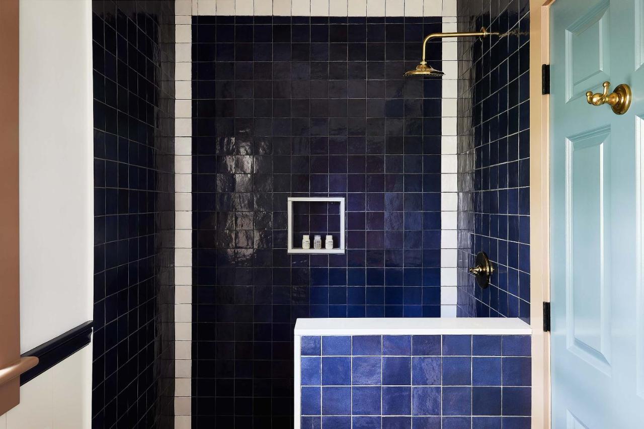 Blue Iris By Life House Hotel Нантъкет Екстериор снимка